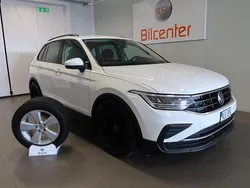 Vit Begagnad 2022 VW Tiguan SUV | 259 900 kr (Bra pris)