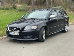 Begagnad 2012 Volvo V50 R-Design Kombi | 32 000 kr (Marknadspris)