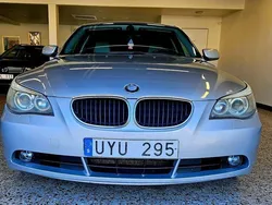 Ljusgrå (grå) Begagnad 2004 BMW 530 Sedan | 44 900 kr (Dyr)