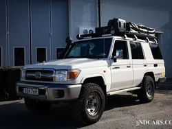 Vit Begagnad 2015 Toyota Land Cruiser SUV | 569 900 kr