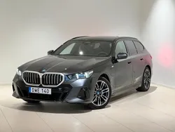 Grå Ny 2025 BMW 530e M Sport Kombi | 735 000 kr (Bra pris)