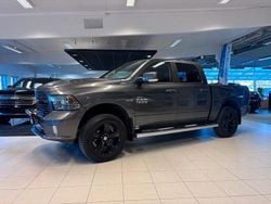 Mörkgrå (grå) Begagnad 2015 RAM 1500 Pickup | 361 250 kr (Marknadspris)