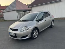 Silver Begagnad 2009 Toyota Auris Halvkombi | 60 000 kr (Marknadspris)