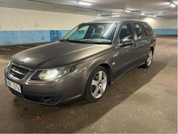 Brun Begagnad 2006 Saab 9-5 Linear Kombi | 29 500 kr (Marknadspris)