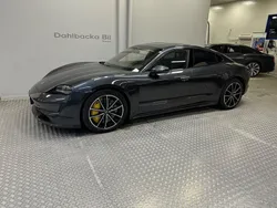Mörkgrå Begagnad 2020 Porsche Taycan Turbo S Sedan | 949 000 kr