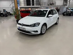 Vit Begagnad 2019 VW Golf VIII Halvkombi | 189 000 kr (Marknadspris)