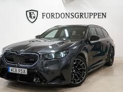 Grå Begagnad 2025 BMW M5 Comfort Edition Kombi | 1 499 800 kr