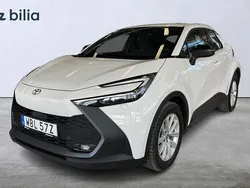 Vit Begagnad 2023 Toyota C-HR Style SUV | 399 900 kr
