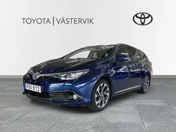 Mörkblå Begagnad 2015 Toyota Auris Touring Sports Active Kombi | 149 900 kr (Marknadspris)
