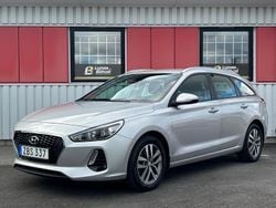 Silver Begagnad 2017 Hyundai i30 Comfort Kombi | 137 900 kr (Marknadspris)