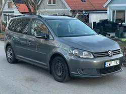 Grå Begagnad 2011 VW Touran Minibuss | 55 000 kr (Marknadspris)