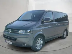 Grå Begagnad 2015 VW Multivan Comfortline Sedan | 152 000 kr