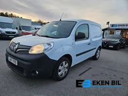 Vit Begagnad 2021 Renault Kangoo Minibuss | 92 400 kr (Bra pris)