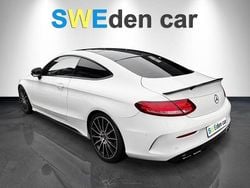 Vit Begagnad 2017 Mercedes C250 AMG line Sportkupé | 279 900 kr (Lite dyr)