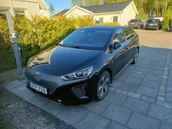 Svart Begagnad 2019 Hyundai Ioniq Sedan | 158 000 kr (Marknadspris)