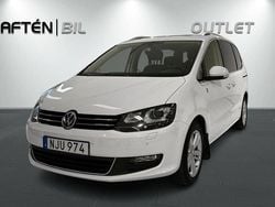 Vit Begagnad 2016 VW Sharan Minibuss | 189 900 kr (Bra pris)