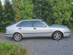 Grå Begagnad 2002 Saab 9-3 Halvkombi | 9 999 kr (Marknadspris)