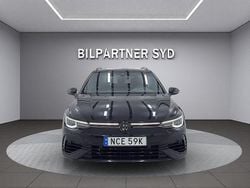 Svart Begagnad 2023 VW Golf VIII R Kombi | 469 900 kr (Lite dyr)