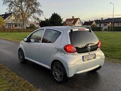 Blå Begagnad 2006 Toyota Aygo Halvkombi | 25 000 kr (Marknadspris)