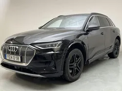 Svart Begagnad 2019 Audi e-tron Premium SUV | 270 000 kr (Superpris)
