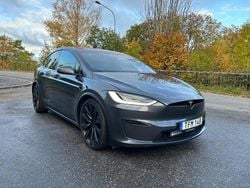 Grå Begagnad 2023 Tesla Model X Plaid SUV | 775 000 kr (Superpris)