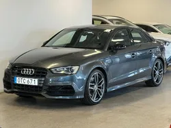 Grå Begagnad 2014 Audi S3 Sedan | 289 900 kr (Marknadspris)