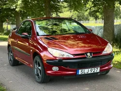 Röd Begagnad 2001 Peugeot 206 CC Cab | 29 900 kr (Marknadspris)