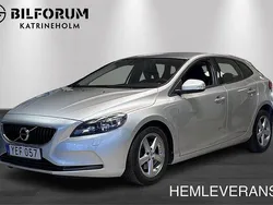 Silver Begagnad 2016 Volvo V40 Kinetic Kombi | 109 800 kr (Marknadspris)