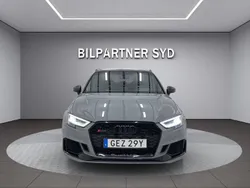 Ljusgrå (grå) Begagnad 2019 Audi RS3 Sportback Comfort Halvkombi | 499 900 kr (Bra pris)