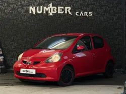 Röd Begagnad 2008 Toyota Aygo Halvkombi | 29 900 kr (Marknadspris)