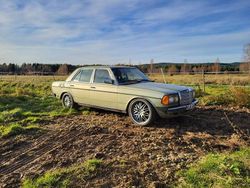 Begagnad 1979 Mercedes 300 Sedan | 80 000 kr