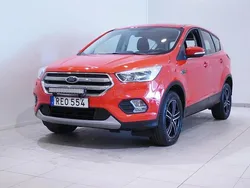 Röd Begagnad 2018 Ford Kuga Titanium SUV | 179 900 kr