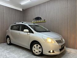 Silver Begagnad 2010 Toyota Verso Minibuss | 39 900 kr (Marknadspris)