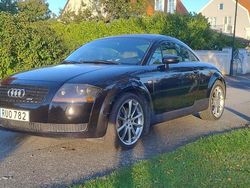 Svart Begagnad 2000 Audi TT Sportkupé | 49 000 kr (Lite dyr)