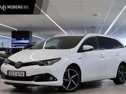 Vit Begagnad 2018 Toyota Auris Touring Sports Kombi | 194 900 kr (Marknadspris)