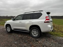 Vit Begagnad 2016 Toyota Land Cruiser SUV | 399 000 kr (Superpris)