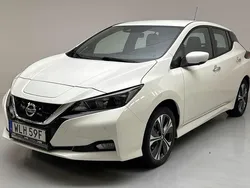 Vit Begagnad 2022 Nissan Leaf Acenta Halvkombi | 165 000 kr (Marknadspris)