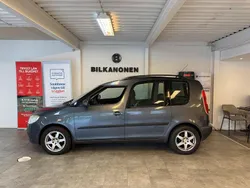 Mörkgrå (grå) Begagnad 2008 Skoda Roomster Kombi | 29 900 kr (Lite dyr)