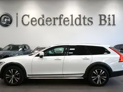Vit Begagnad 2019 Volvo V90 CC Kombi | 238 900 kr (Marknadspris)