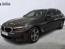 Grå Begagnad 2023 BMW 520 Kombi | 479 000 kr (Marknadspris)