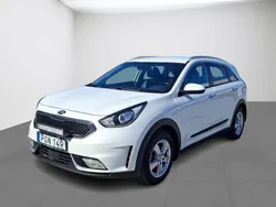 Vit Begagnad 2017 Kia Niro SUV | 159 000 kr (Marknadspris)