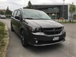 Grå Begagnad 2017 Dodge Grand Caravan Minibuss | 349 000 kr