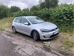 Silver Begagnad 2015 VW e-Golf Halvkombi | 125 000 kr (Marknadspris)