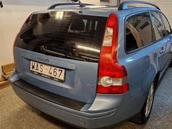 Blå Begagnad 2005 Volvo V50 Kombi | 29 500 kr (Marknadspris)
