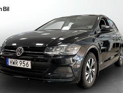 Svart Begagnad 2018 VW Polo Halvkombi | 139 900 kr (Marknadspris)