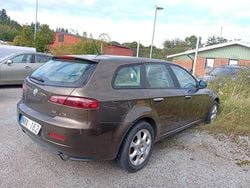Brun Begagnad 2007 Alfa Romeo 159 Kombi | 20 000 kr (Marknadspris)