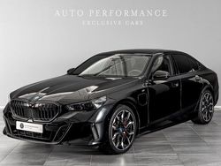Svart Begagnad 2025 BMW 550 M Sport Sedan | 899 900 kr