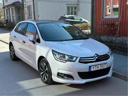 Vit Begagnad 2017 Citroën C4 Halvkombi | 125 000 kr (Dyr)
