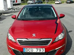 Röd Begagnad 2013 Peugeot 308 Active Halvkombi | 62 900 kr (Superpris)
