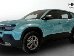 Blå (blue) Ny 2024 Jeep Avenger Longitude SUV | 319 800 kr (Marknadspris)